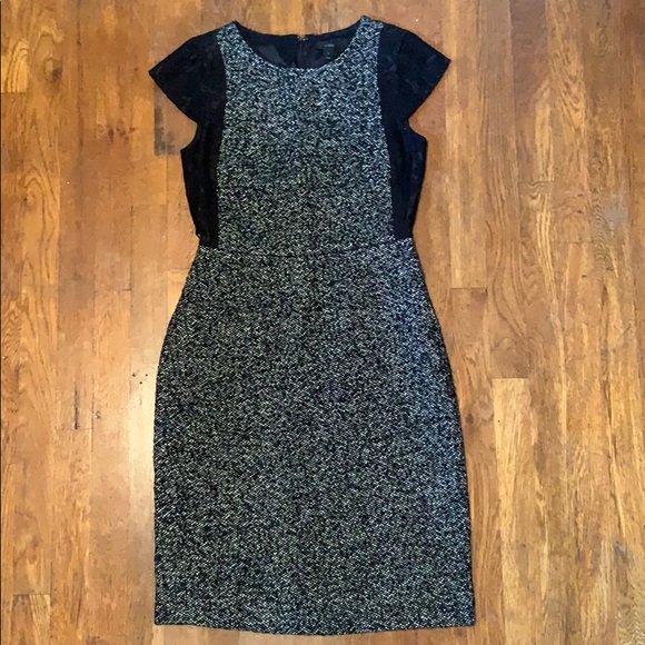 J. Crew Dresses & Skirts - LIKE NEW Size 2 J Crew dress with pockets!